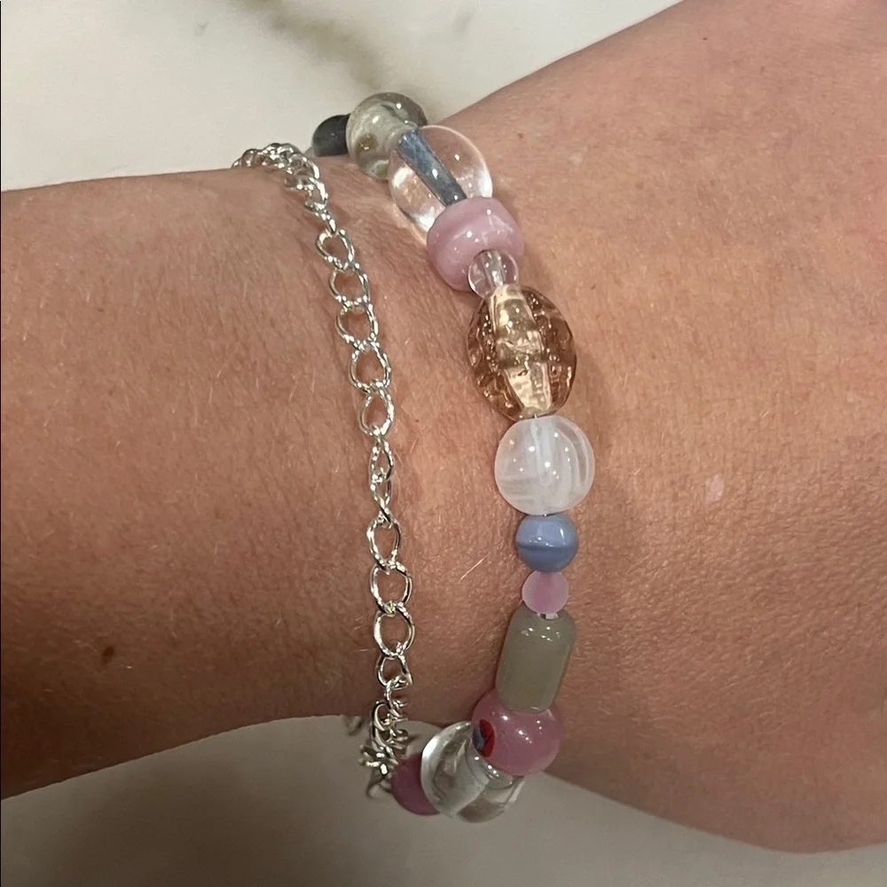 Chic Multicolor Beaded Bracelet with Silver Accents